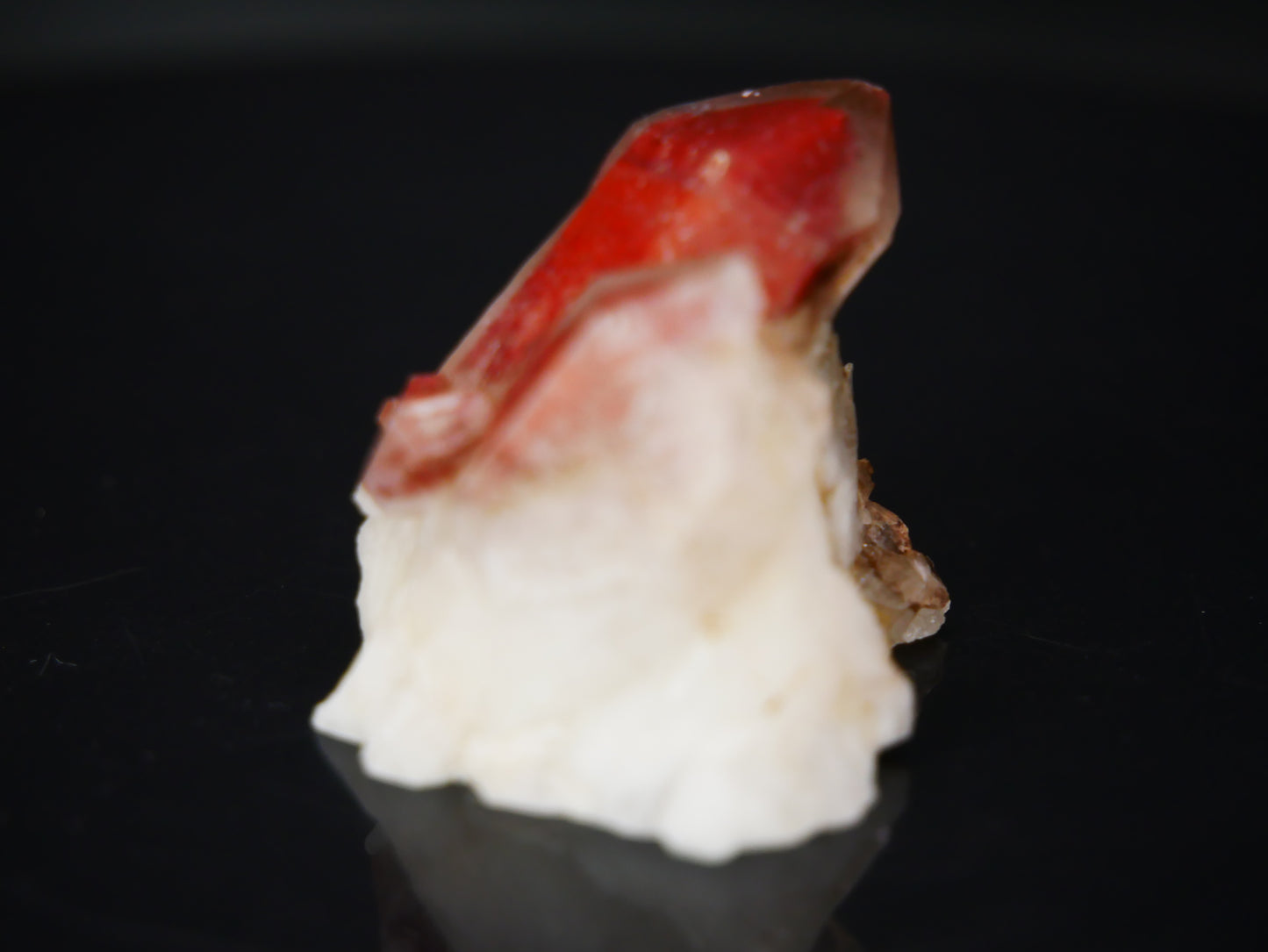 Beautiful Red Phantom Quartz 20 g This & That Minerals